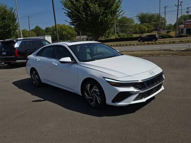 2025 Hyundai Elantra Hybrid Limited