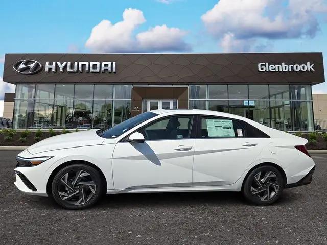 2025 Hyundai Elantra Hybrid Limited for sale in Fort Wayne, IN
