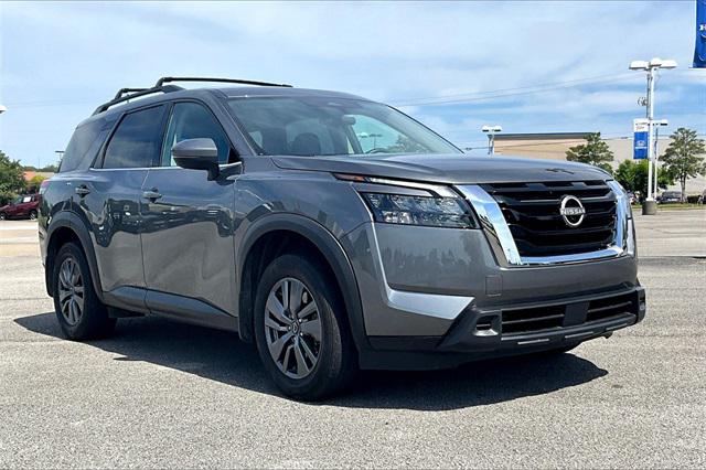 2023 Nissan Pathfinder SV FWD