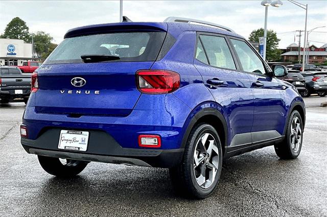 2022 Hyundai Venue SEL