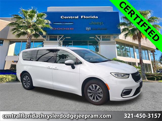 2023 Chrysler Pacifica Hybrid Touring L