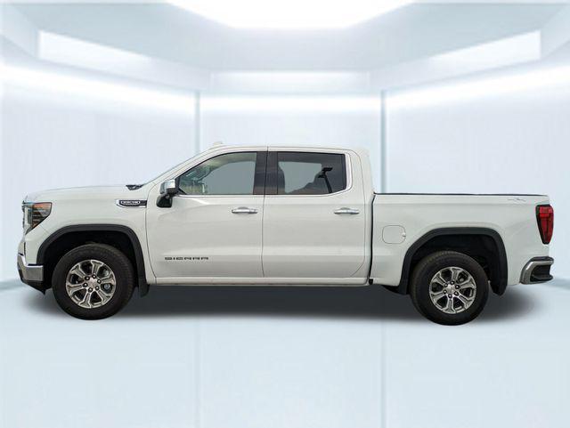 2025 GMC Sierra 1500 4WD Crew Cab Short Box SLT