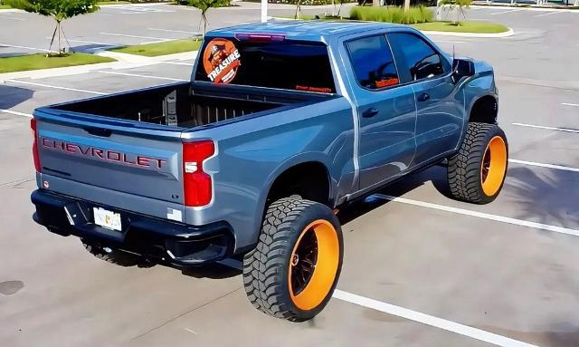 2025 Chevrolet Silverado 1500 4WD Crew Cab Short Bed LT Trail Boss