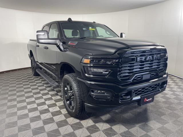 2025 RAM 3500 Big Horn Crew Cab 4x4 64 Box
