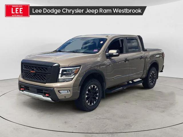 2021 Nissan TITAN Crew Cab PRO-4X 4x4