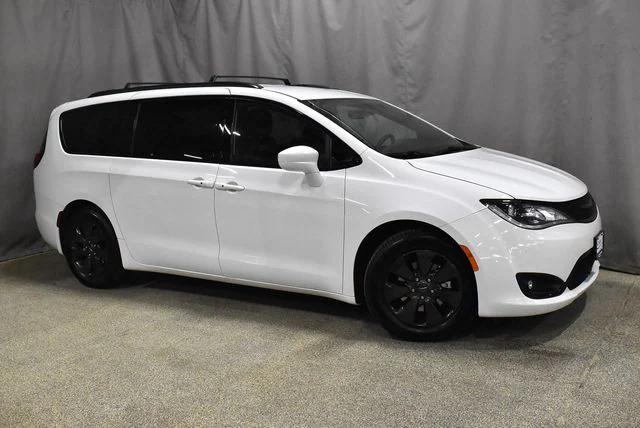 2020 Chrysler Pacifica Hybrid Touring L