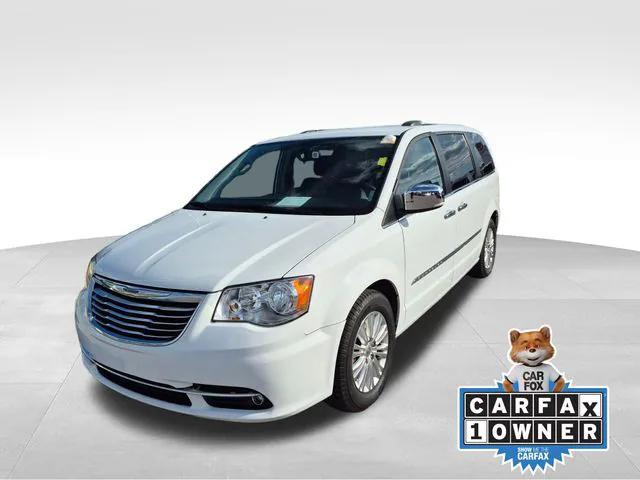 2016 Chrysler Town and Country Limited