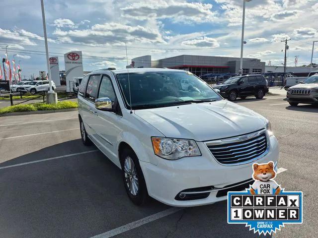 2016 Chrysler Town and Country Limited