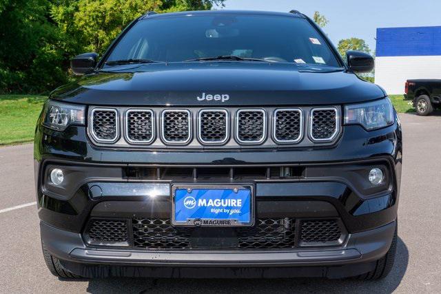 2023 Jeep Compass Latitude Lux FWD