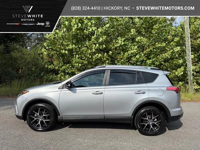 2017 Toyota RAV4 SE
