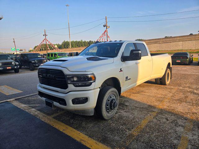 2024 RAM 3500 Laramie Crew Cab 4x4 8 Box