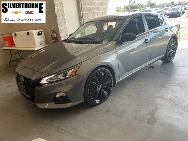 2022 Nissan Altima SR FWD 2022 Nissan Altima SR FWD