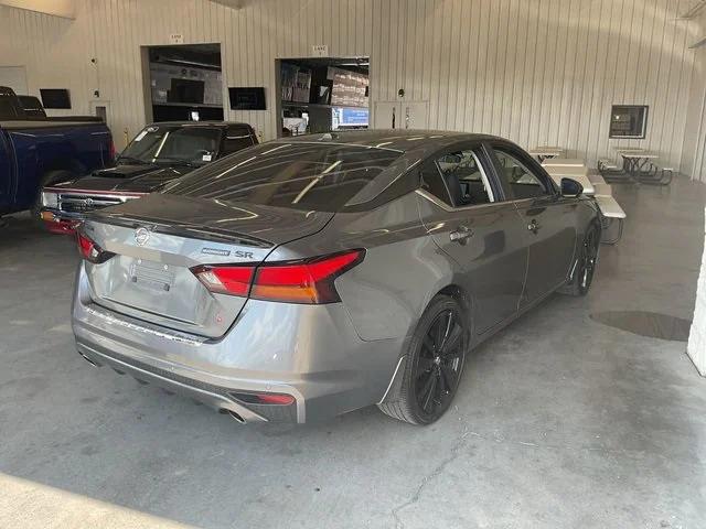 2022 Nissan Altima SR FWD 2022 Nissan Altima SR FWD