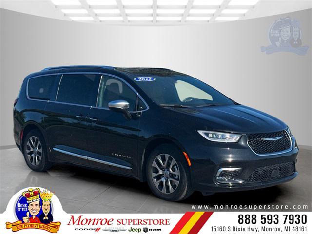 2023 Chrysler Pacifica Hybrid Pinnacle