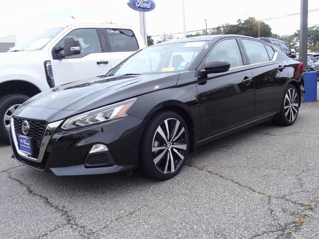 2022 Nissan Altima SR FWD