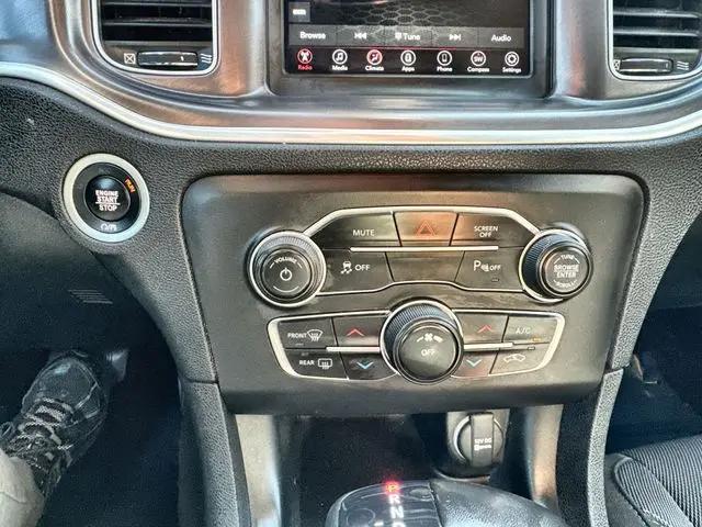 2022 Dodge Charger SXT RWD