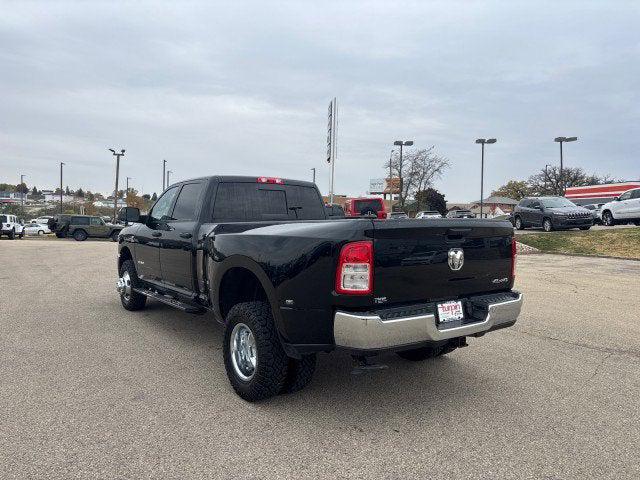 2022 RAM 3500 Tradesman Crew Cab 4x4 8 Box 2022 RAM 3500 Tradesman Crew Cab 4x4 8 Box