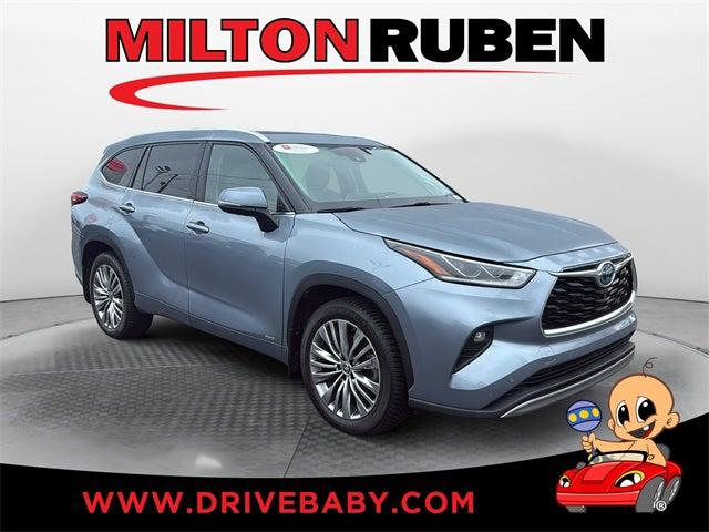 2022 Toyota Highlander Hybrid Platinum