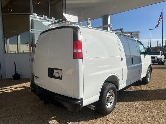 2025 Chevrolet Express Cargo Van RWD 2500 Regular Wheelbase WT