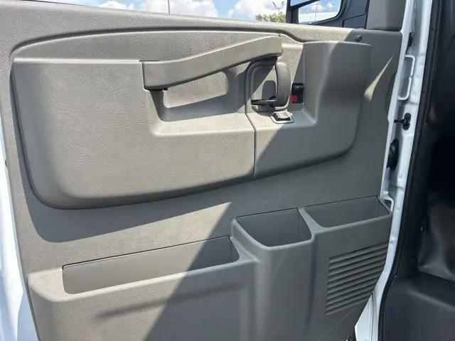 2025 Chevrolet Express Cargo Van RWD 2500 Regular Wheelbase WT