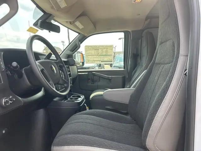2025 Chevrolet Express Cargo Van RWD 2500 Regular Wheelbase WT