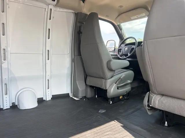 2025 Chevrolet Express Cargo Van RWD 2500 Regular Wheelbase WT
