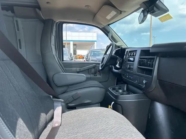 2025 Chevrolet Express Cargo Van RWD 2500 Regular Wheelbase WT