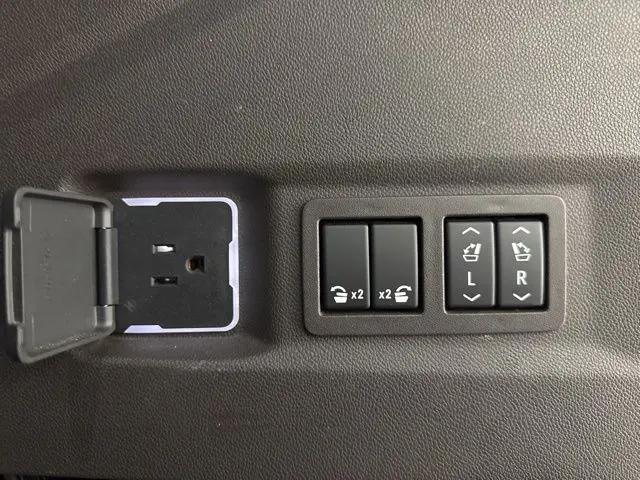 2021 GMC Yukon 4WD Denali
