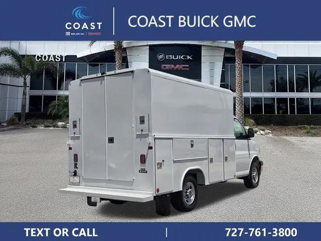 2025 GMC Savana Cutaway Work Van