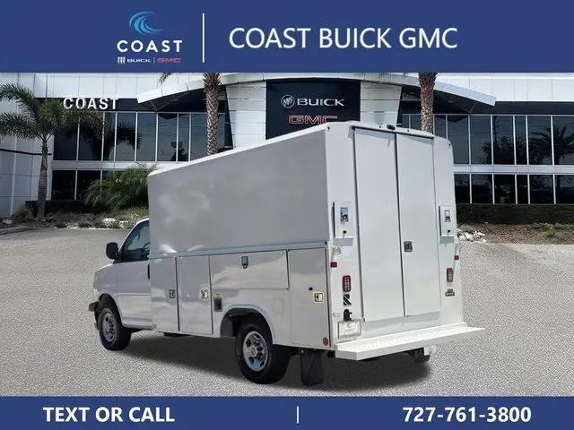 2025 GMC Savana Cutaway Work Van