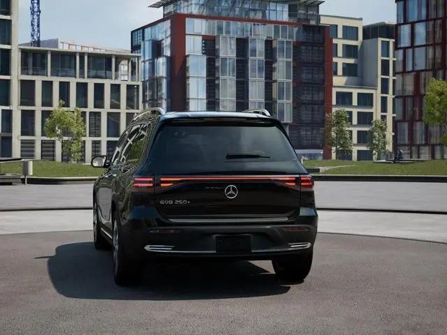 2025 Mercedes-Benz EQB 250 EQB 250+