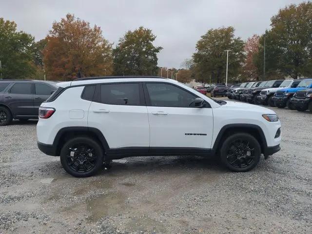 2026 Jeep Compass Latitude Altitude