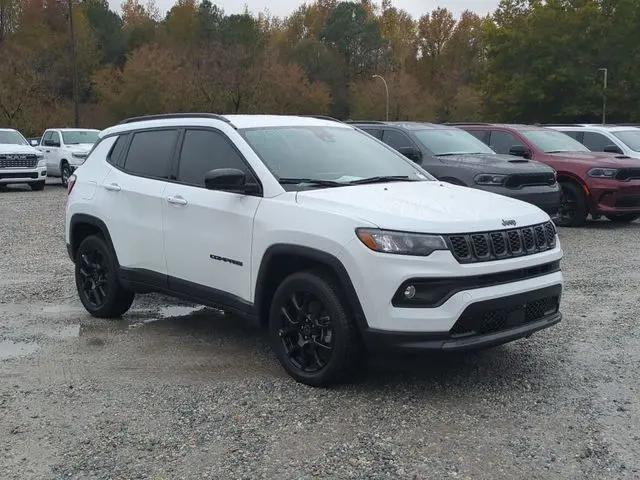 2026 Jeep Compass Latitude Altitude