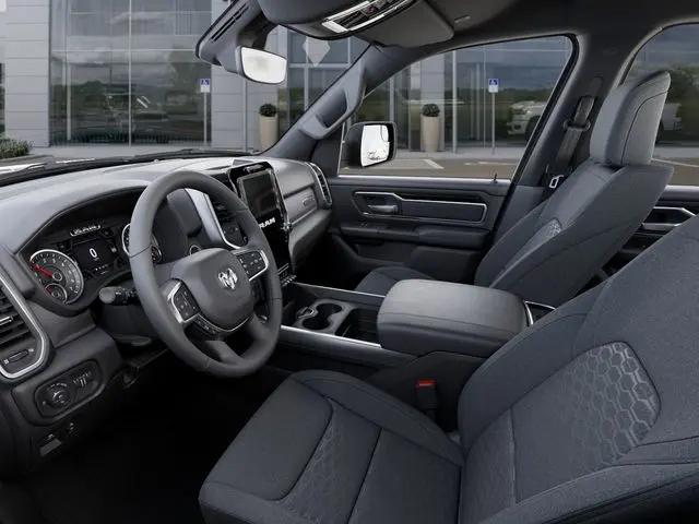 2025 Ram 1500 Big Horn Crew Cab 4x4 5'7" Box