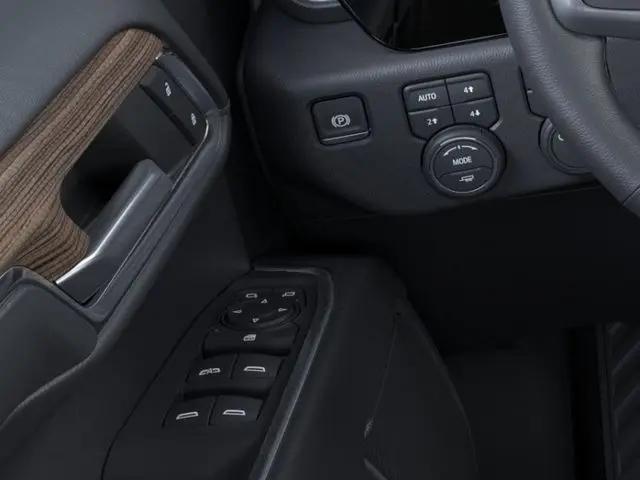 2026 Chevrolet Silverado 1500 4WD Crew Cab Standard Bed LT