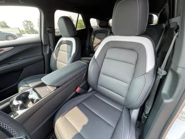 2026 Chevrolet V Blazer FWD LT