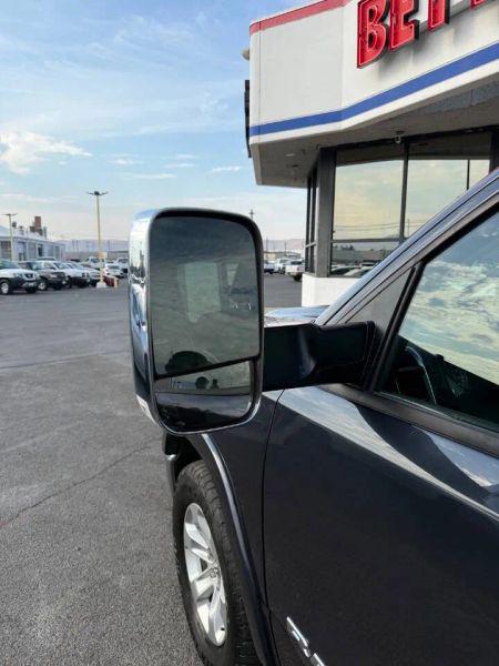 2019 Ram 1500 Laramie Crew Cab 4x4 6'4" Box