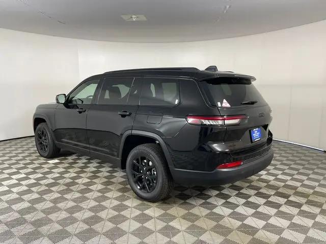 2025 Jeep Grand Cherokee L Altitude 4x4