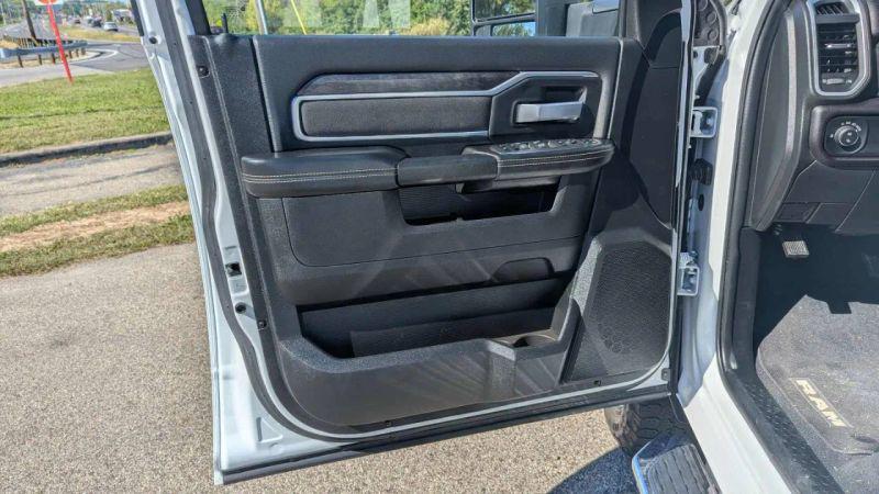 2024 Ram 2500 Big Horn Crew Cab 4x4 6'4" Box