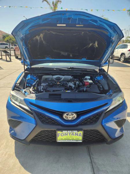 2019 Toyota Camry SE