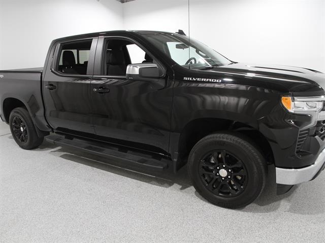 2023 Chevrolet Silverado 1500 4WD Crew Cab Standard Bed LT