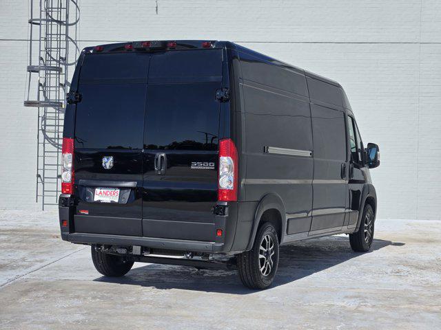 2026 Ram ProMaster Cargo Van SLT