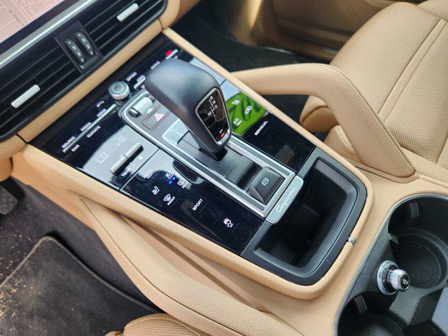 2023 Porsche Cayenne Platinum Edition