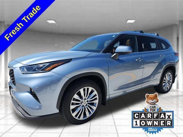 2023 Toyota Highlander Platinum
