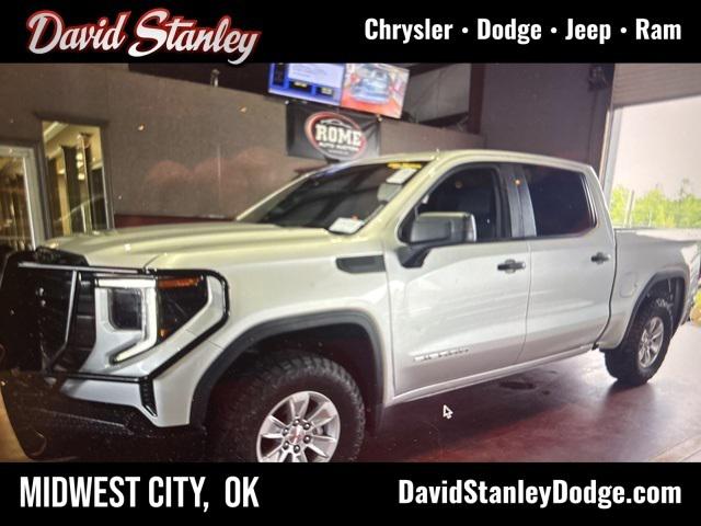 2022 GMC Sierra 1500 4WD Crew Cab Short Box Pro
