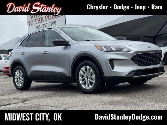2022 Ford Escape SE Hybrid