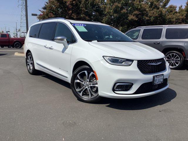 2024 Chrysler Pacifica Pinnacle AWD