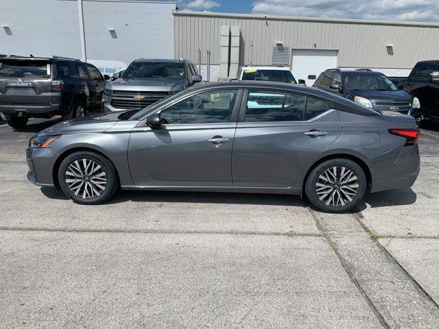 2023 Nissan Altima SV FWD