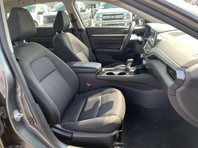 2023 Nissan Altima SV FWD