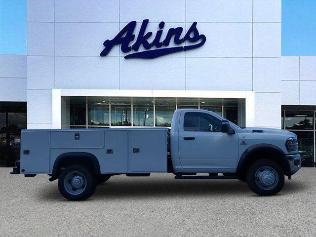 2025 RAM Ram 5500 Chassis Cab RAM 5500 TRADESMAN CHASSIS REGULAR CAB 4X4 84 CA 2025 RAM Ram 5500 Chassis Cab RAM 5500 TRADESMAN CHASSIS REGULAR CAB 4X4 84 CA